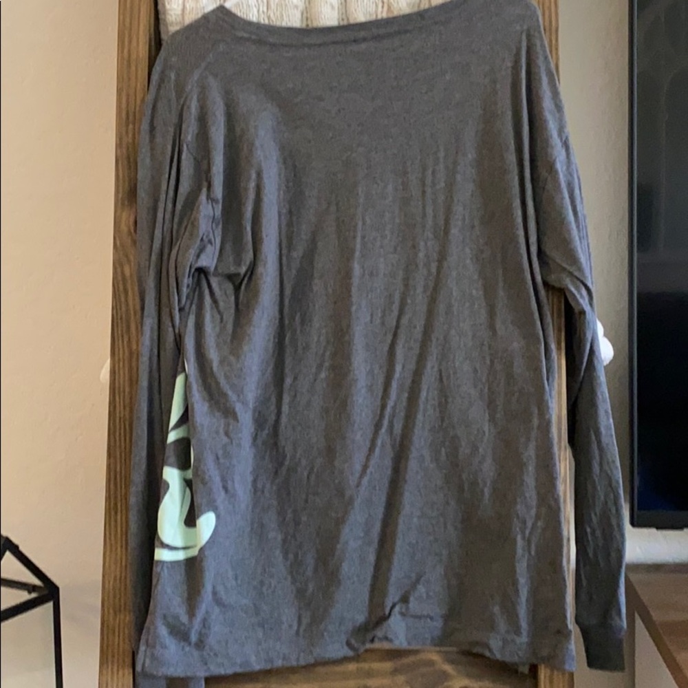 Pink Victoria’s Secret grey long sleeve shirt - Picture 4 of 4